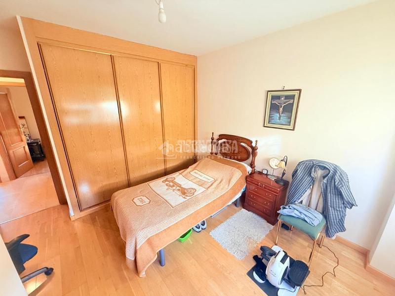 Foto 0a600df9-a850-43e6-97b8-ed49bee9311e. Casa aparellada a Restón I-Restón II Valdemoro