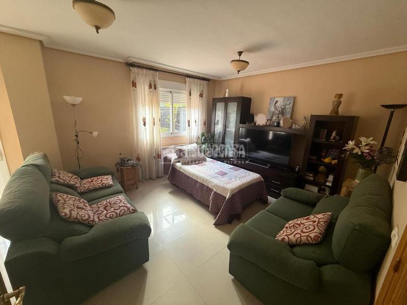 Foto 509ed54f-c44c-49e1-b9a4-cee2932b723d. Casa aparellada a Restón I-Restón II Valdemoro