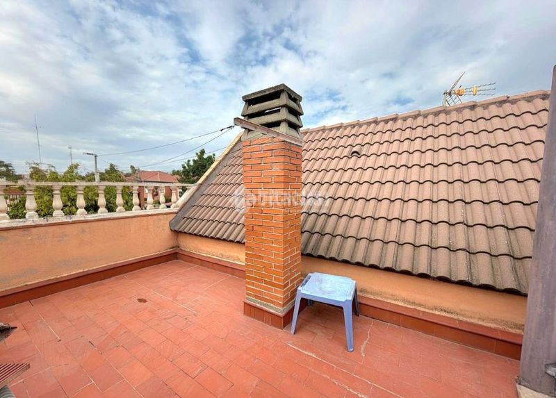 Foto 68705e2e-6bb8-4a36-86d5-607d611d32dd. Casa aparellada amb aparcament piscina a Restón I-Restón II Valdemoro