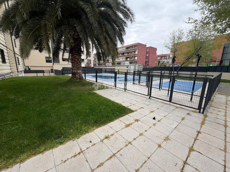 Foto ed26b2e2-c30f-4b27-8b0c-63d29f3b04bc. Pis amb piscina a Cañada - Mancha Amarilla Torrejón de Ardoz