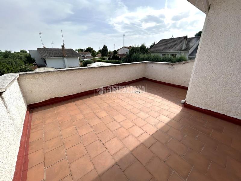 Foto 6141d67c-a1d0-437b-8ad0-83ab0281bc19. Casa con parcheggio in Peñas Albas - Zulema Villalbilla