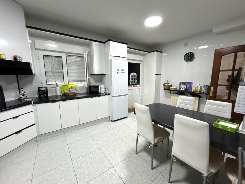 Foto 99089055-e8a1-43c5-82c5-f24520a22621. Casa con parcheggio in Peñas Albas - Zulema Villalbilla