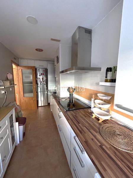 Foto a6398f65-7461-4dbf-b1b8-0d5f1a24183a. Casa aparellada amb calefacció a Villalbilla pueblo Villalbilla