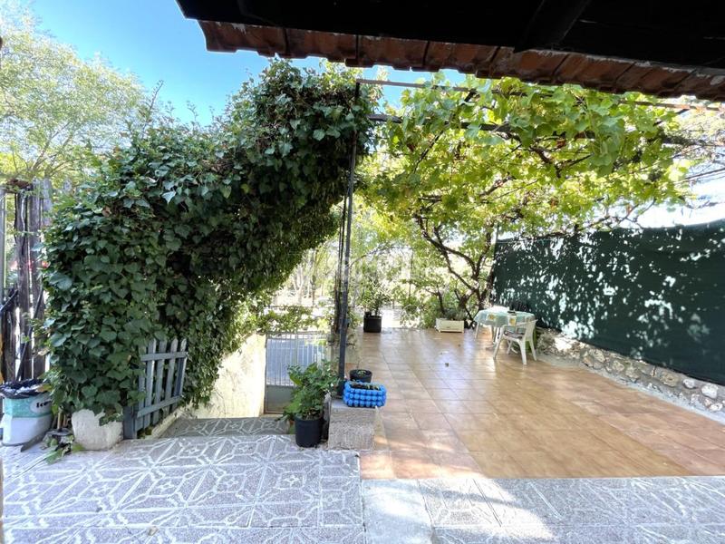 Foto 7f7bf01e-1b48-4fff-9157-dd4749bd3a5f. Maison avec chauffage parking dans El Robledal Villalbilla