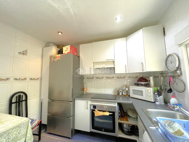 Foto a099b6c0-0f76-46e7-98ce-221771522549. Maison avec chauffage parking dans El Robledal Villalbilla