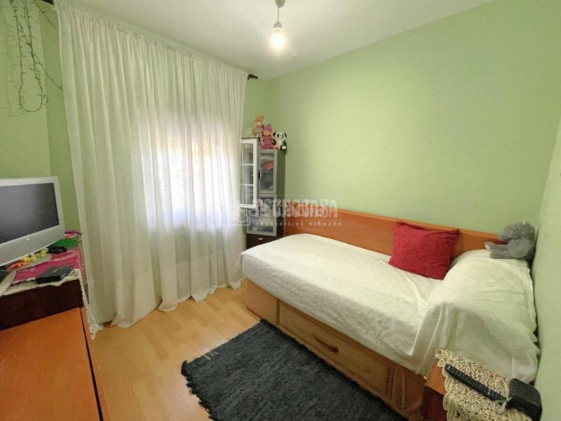 Foto e4a2f1eb-c46b-480d-aa6e-078d7a79cdec. Maison avec chauffage parking dans El Robledal Villalbilla