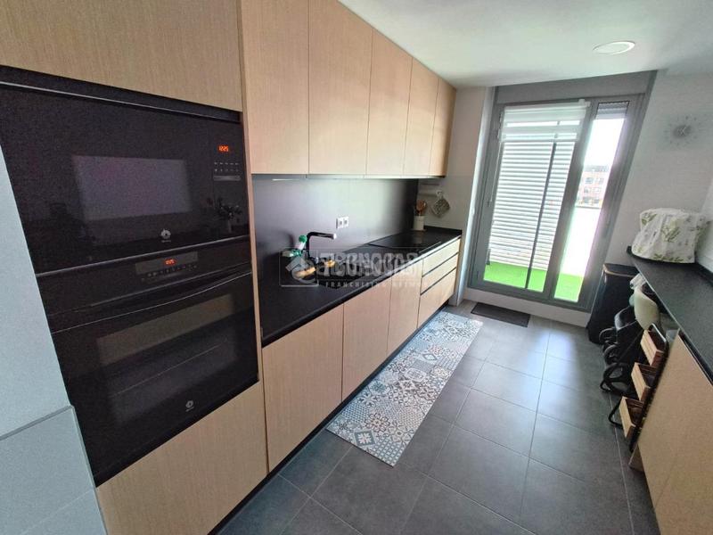 Foto 6eccdb3c-0f65-49dc-bb12-dd6dcb8fe252. Appartement avec parking dans Villalbilla pueblo Villalbilla