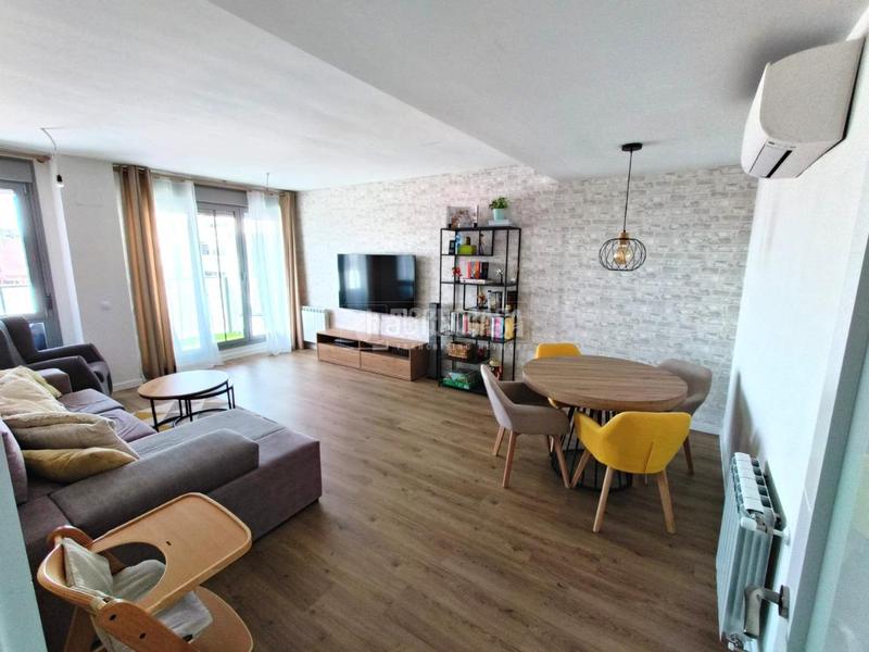 Foto ac0c8aa6-46c4-4444-af81-aa510abf6bf1. Appartement avec parking dans Villalbilla pueblo Villalbilla