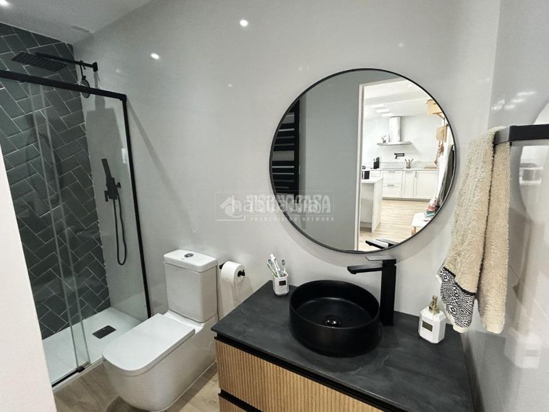 Foto 1a29e8b5-69f5-45ce-9abb-5689bb12fc3f. Casa amb calefacció piscina a Villalbilla pueblo Villalbilla