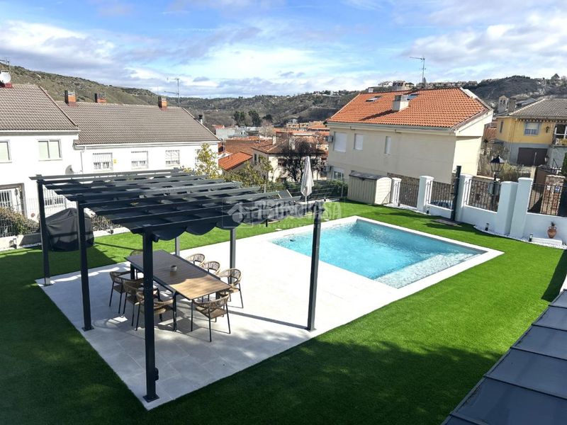 Foto 7e182632-37b8-4ffc-b82c-2a9ce3dc3546. Casa amb calefacció piscina a Villalbilla pueblo Villalbilla