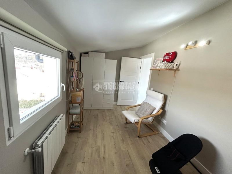 Foto b378b6f4-bcf2-4c6c-ae77-c8843b4f6e9f. Casa amb calefacció piscina a Villalbilla pueblo Villalbilla