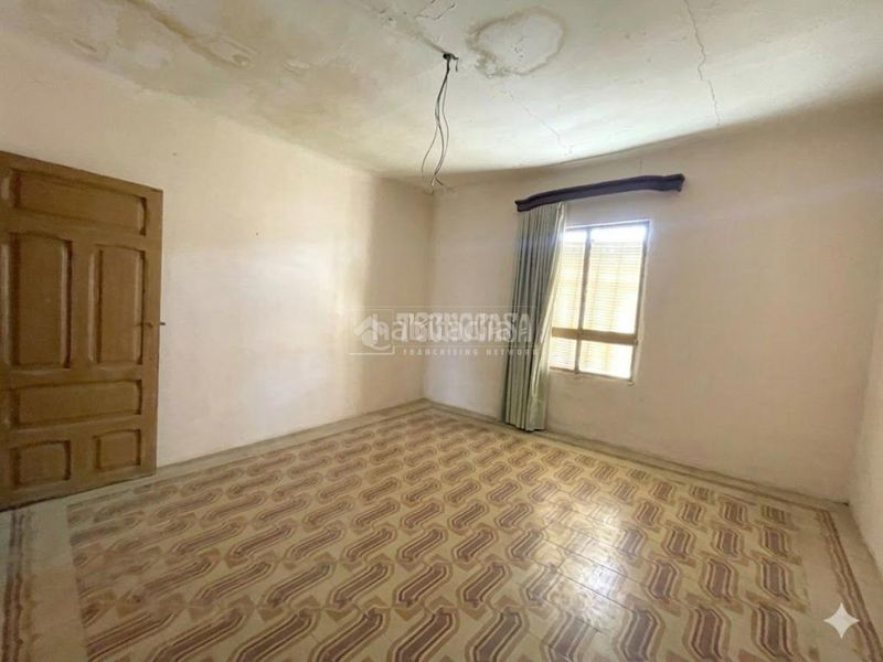 Foto a364f56a-53a1-481d-a0de-5ecd870d4423. Maison jumelée dans Los Hueros Villalbilla
