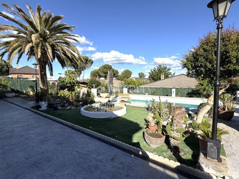 Foto 90a78313-6597-480a-98cd-32e92d9d9da1. Casa amb calefacció aparcament piscina a Los Hueros Villalbilla