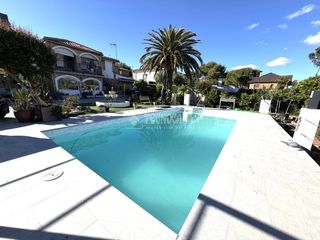 Maison à Los Hueros. Casa en venta en villalbilla