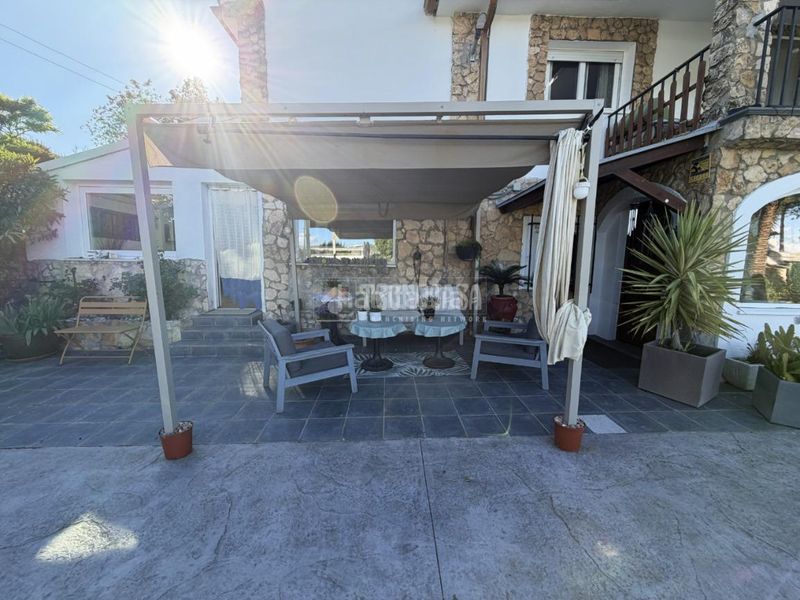 Foto fd1563bc-da1f-4478-aa2e-d8a55b36ac1d. Casa amb calefacció aparcament piscina a Los Hueros Villalbilla