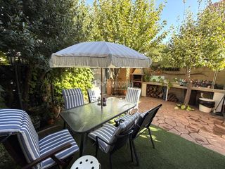 Pis a Los Hueros. Piso en venta en villalbilla