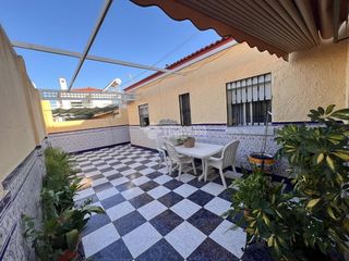 Casa a Arco Norte - Avda España. Casa en venta en dos hermanas