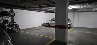 Parking coche en San Pablo. Boxplaza de garaje en venta en sevilla