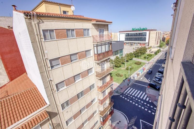 Foto 1e1e17de-263e-49e7-91a1-84417a56b6b8. Pis amb calefacció aparcament a Salesas Salamanca