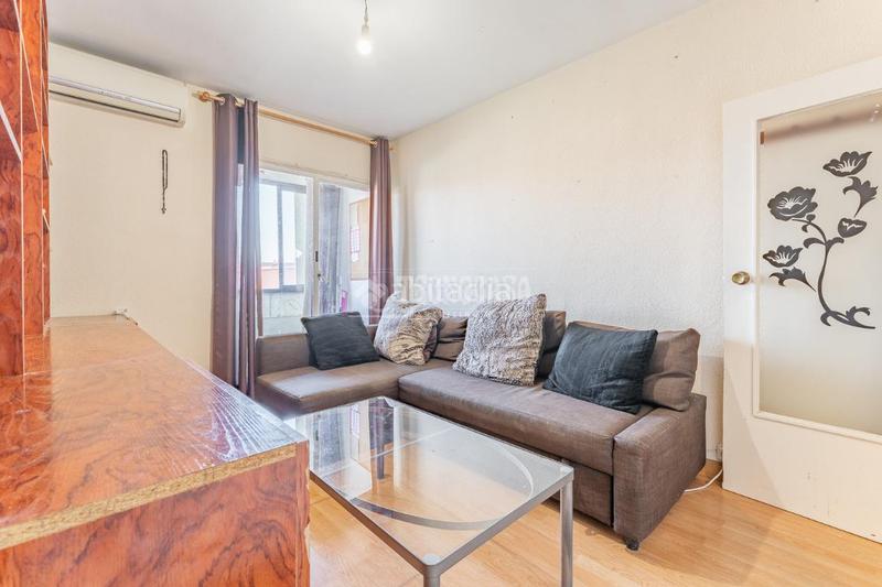 Foto 6ce667d9-2709-4c48-b8b9-d75a50774517. Piso  en venta en Peñagrande Madrid