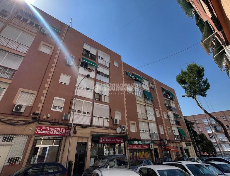 Foto f8628155-f0ae-4a2a-8c77-b518c15efc2a. Piso  en venta en Peñagrande Madrid