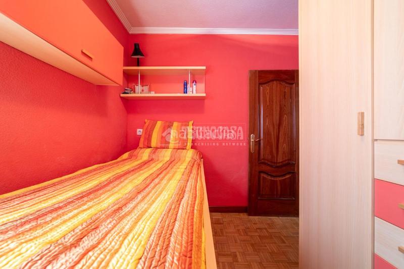 Foto a3dc96fd-a841-4854-8a7b-44c00ecb9f7c. Piso  en venta en Peñagrande Madrid
