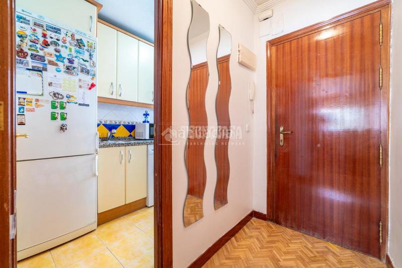 Foto adc26a0b-3981-4e4e-91cd-24b2910d4e96. Piso  en venta en Peñagrande Madrid