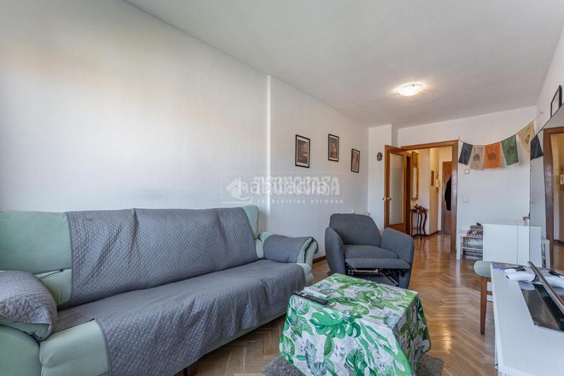 Foto 5ece1782-57a9-49fe-8f4c-c5f01b22cd07. Piso  en venta en Peñagrande Madrid