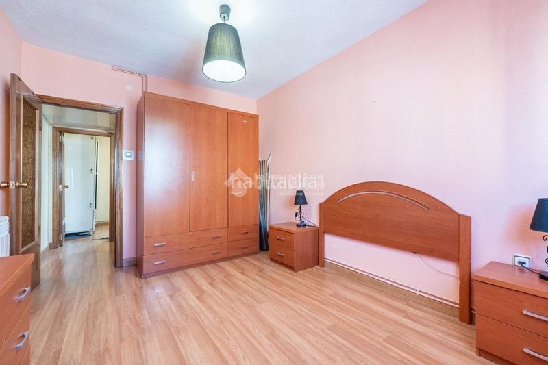 Foto 1b5e7fb4-2ce5-4521-838c-cb9df24ae15d. Pis a Peñagrande Madrid
