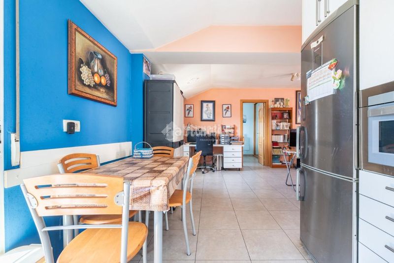 Foto 5d7a4c22-c34b-4c13-ad1a-830961865d0f. Casa amb calefacció a Peñagrande Madrid
