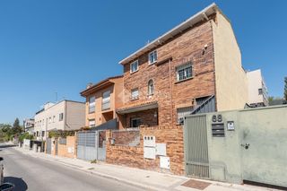 Casa in Peñagrande. Casa en venta en madrid