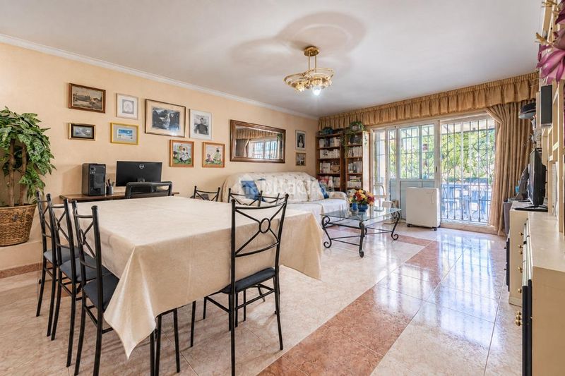Foto b6d099db-9896-4dd6-ac39-7a83e586462e. Casa amb calefacció a Peñagrande Madrid