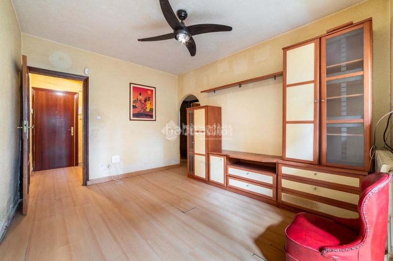 Foto 00c43f57-f1ec-481b-b23a-bf9626b1c5a0. Piso  en venta en Peñagrande Madrid