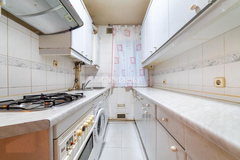 Foto fd9e6f74-e894-4adf-844d-33d16c50dfb4. Piso  en venta en Peñagrande Madrid