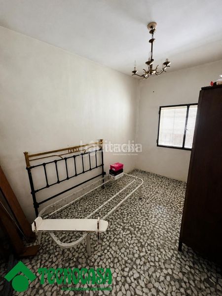 Foto 578a5c05-4373-46c5-8439-e084c2265049. Casa aparellada a Navalucillos (Los)