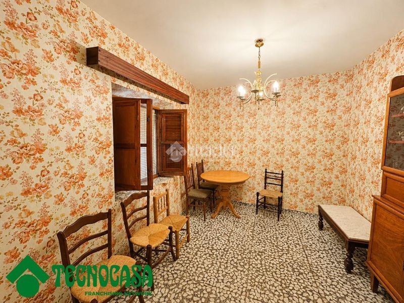 Foto 9bf93861-7f72-48de-8308-95125e6fe2fc. Casa aparellada a Navalucillos (Los)