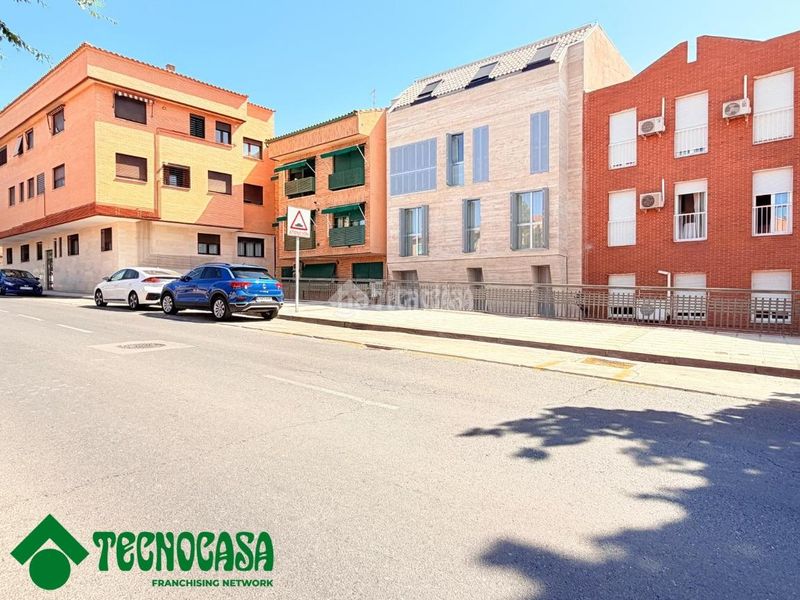 Foto 2a7abd20-404e-4b01-b0b3-0c9c1e4df7c3. Pis amb calefacció aparcament a Avenida Europa-San Antón Toledo
