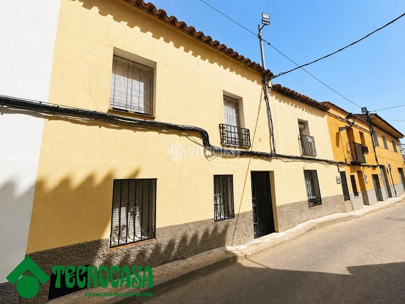 Foto 6c010ec7-9c2e-4c07-a471-b6f7394e5717. Casa aparellada a Navahermosa