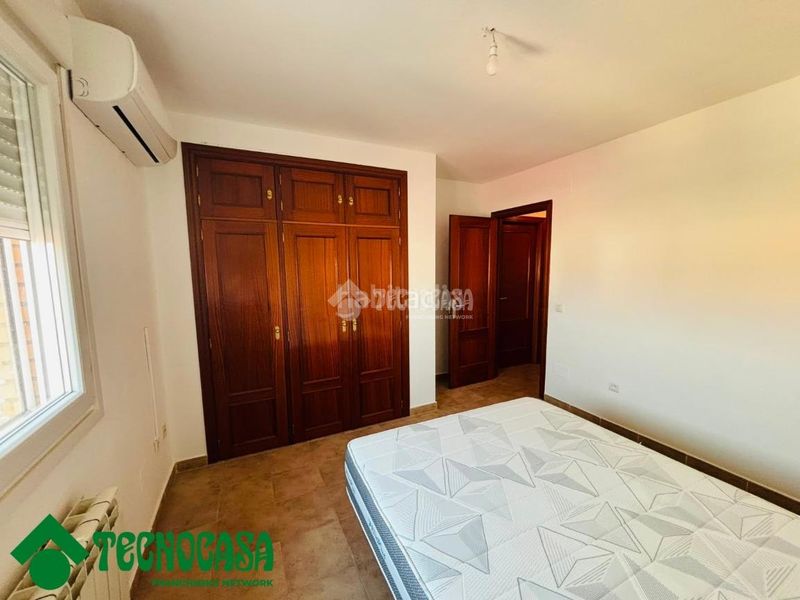Foto 4faec7cf-c117-4f20-8749-49087c6621f6. Casa aparellada a Argés
