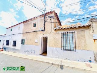 Casa a Noez. Casa en venta en noez