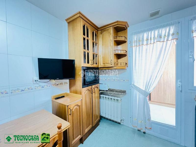 Foto e0ced1fe-3f31-415a-953a-62b80430db6a. Alquiler piso  en alquiler en Buenavista-Valparaíso-La Legua Toledo