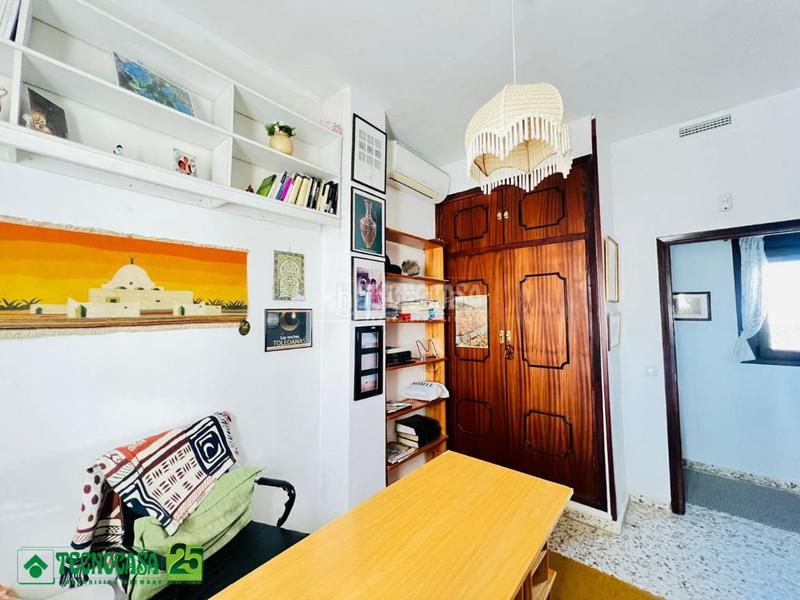 Foto f0afcd32-7b0f-458b-a2dc-2cb2dc3f3d76. Casa aparellada amb calefacció aparcament a Layos