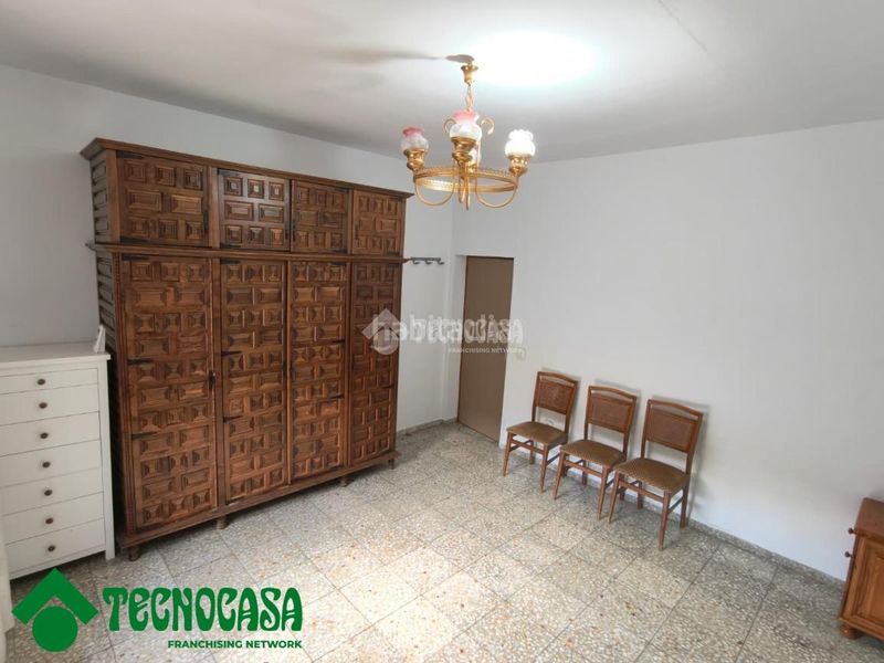Foto 4802d3ef-b876-4613-ac27-165bd982e7b7. Casa aparellada amb calefacció a Gálvez