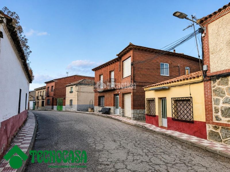 Foto 5c69150a-3ded-460e-9cbc-87b1c148831d. Casa aparellada amb calefacció a Gálvez