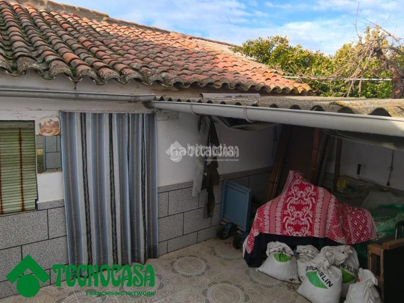 Foto bab31183-9386-49ca-81fc-de3f8e063cf2. Casa aparellada amb calefacció a Gálvez