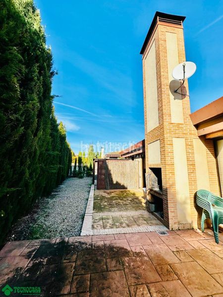 Foto 6d2e3728-8406-49d6-b9e4-5eb7bf264d29. Casa  en venta en Layos