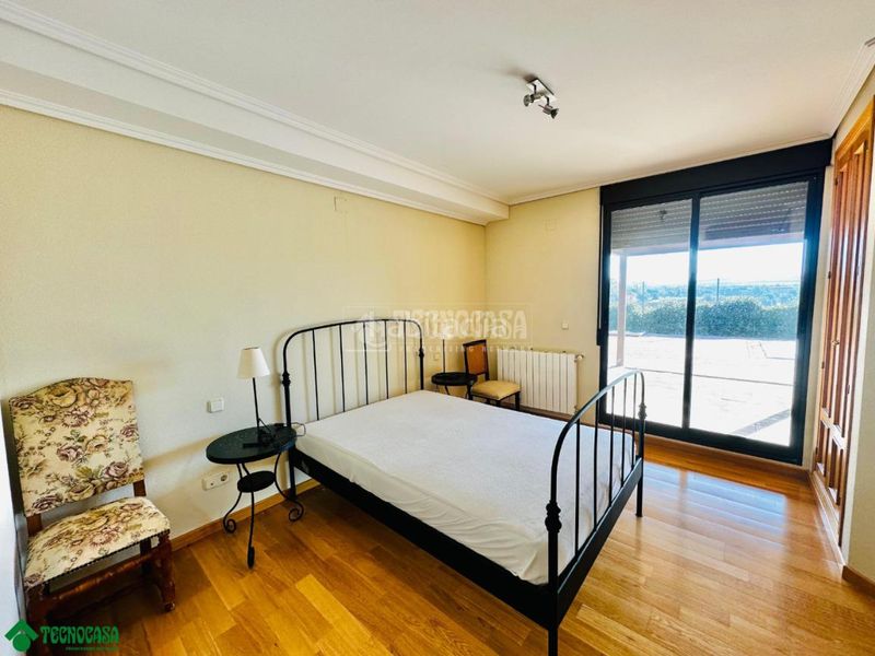 Foto aa8f4fe6-c5d5-45b9-bb97-17796567e0ec. Casa  en venta en Layos