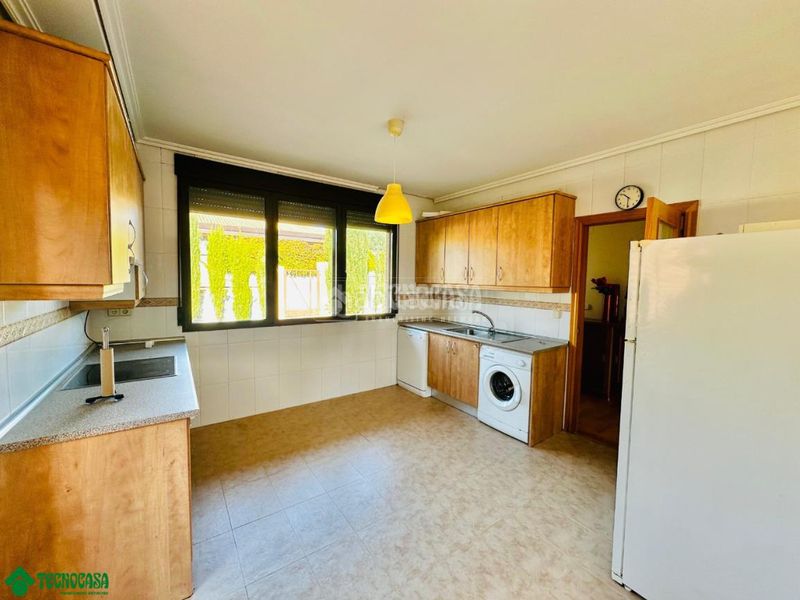Foto edfb6026-006d-4a42-b536-de10df8a7def. Casa  en venta en Layos