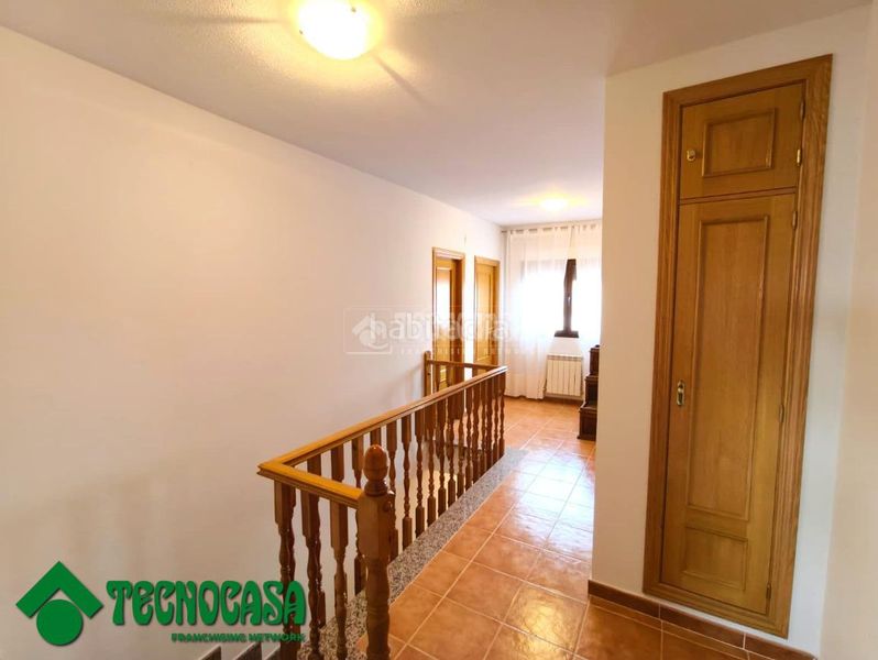 Foto d4fda250-f238-4633-b058-efd319ac681d. Casa aparellada amb aparcament a Gálvez