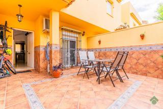 Casa aparellada a Las Canteras. Casa en venta en puerto real